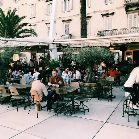 Apartment Lavanda Mit Balkon *